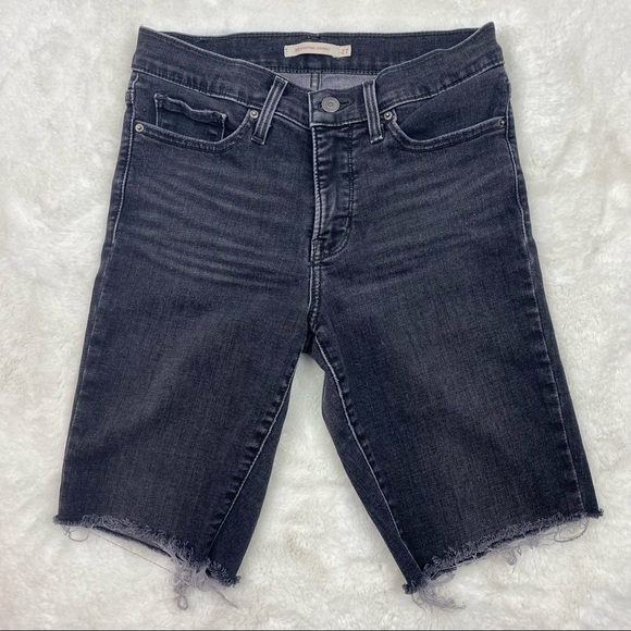 Levis 311 Shaping Skinny Capri Shorts - Picture 1 of 7